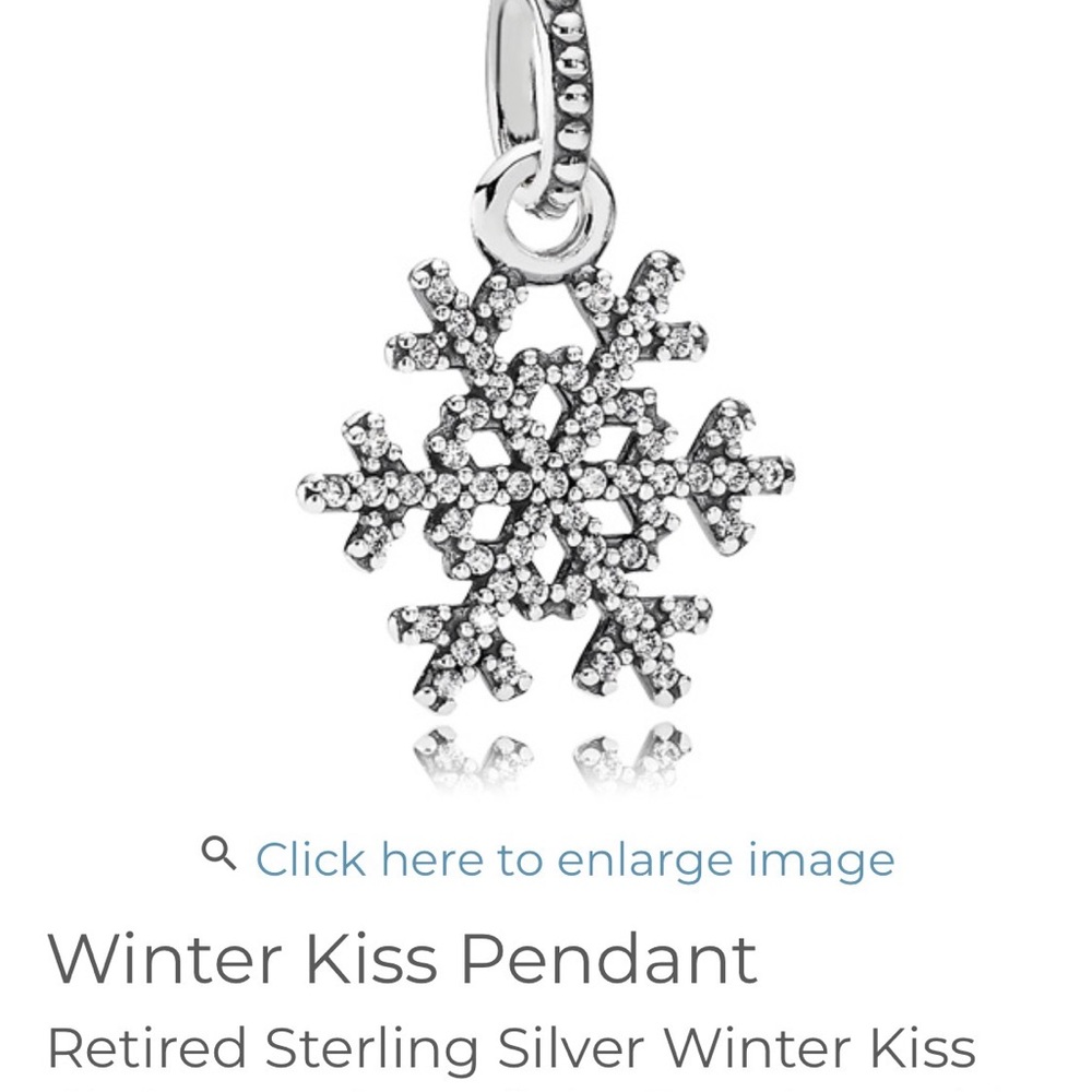 Pandora Winter Kiss pendant (retired) NWT.